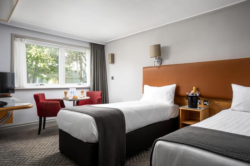 Langstone Quays Resort, Portsmouth Havant Esterno foto