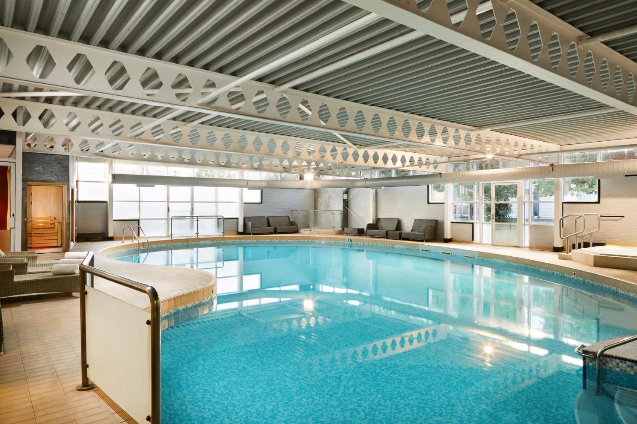 Langstone Quays Resort, Portsmouth Havant Esterno foto